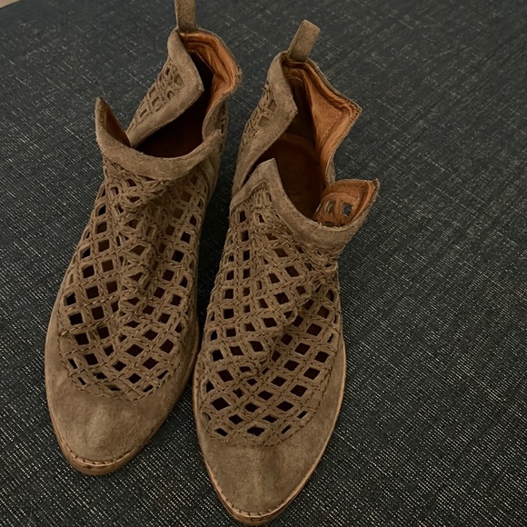 Jeffrey Campbell Shoes - Jeffery Campbell Booties